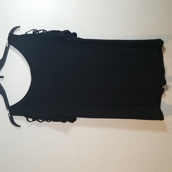 Jennifer Lopez Black Top Size M. Sleeves off the Shoulder with Braided top. - Picture 5 of 7